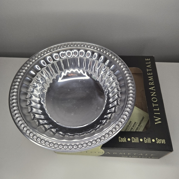 Wilton Armetale Flutes And Pearls Snack Bowl #272935 8"x2.5" Original Box/Insert - Picture 1 of 11